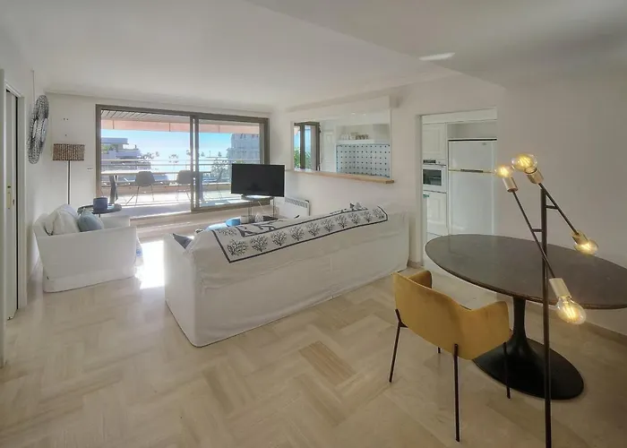 Ref 1174 - With Sea View Semesterbostad *