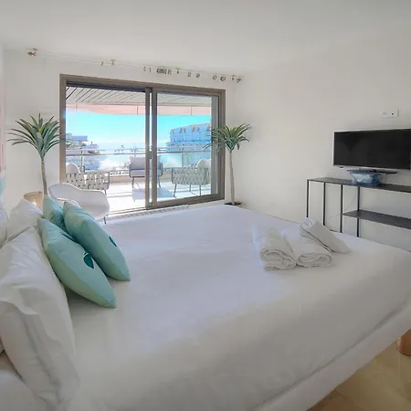 Ref 1174 - With Sea View Cannes