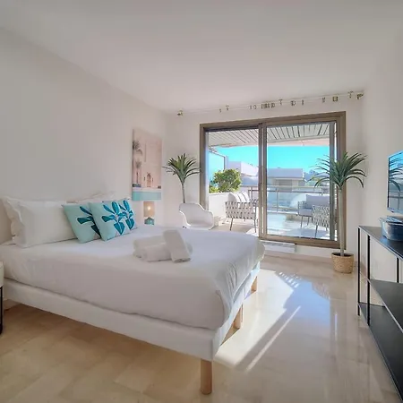 Ref 1174 - With Sea View *