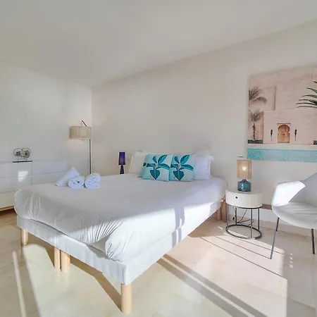 Holiday home Ref 1174 - With Sea View *